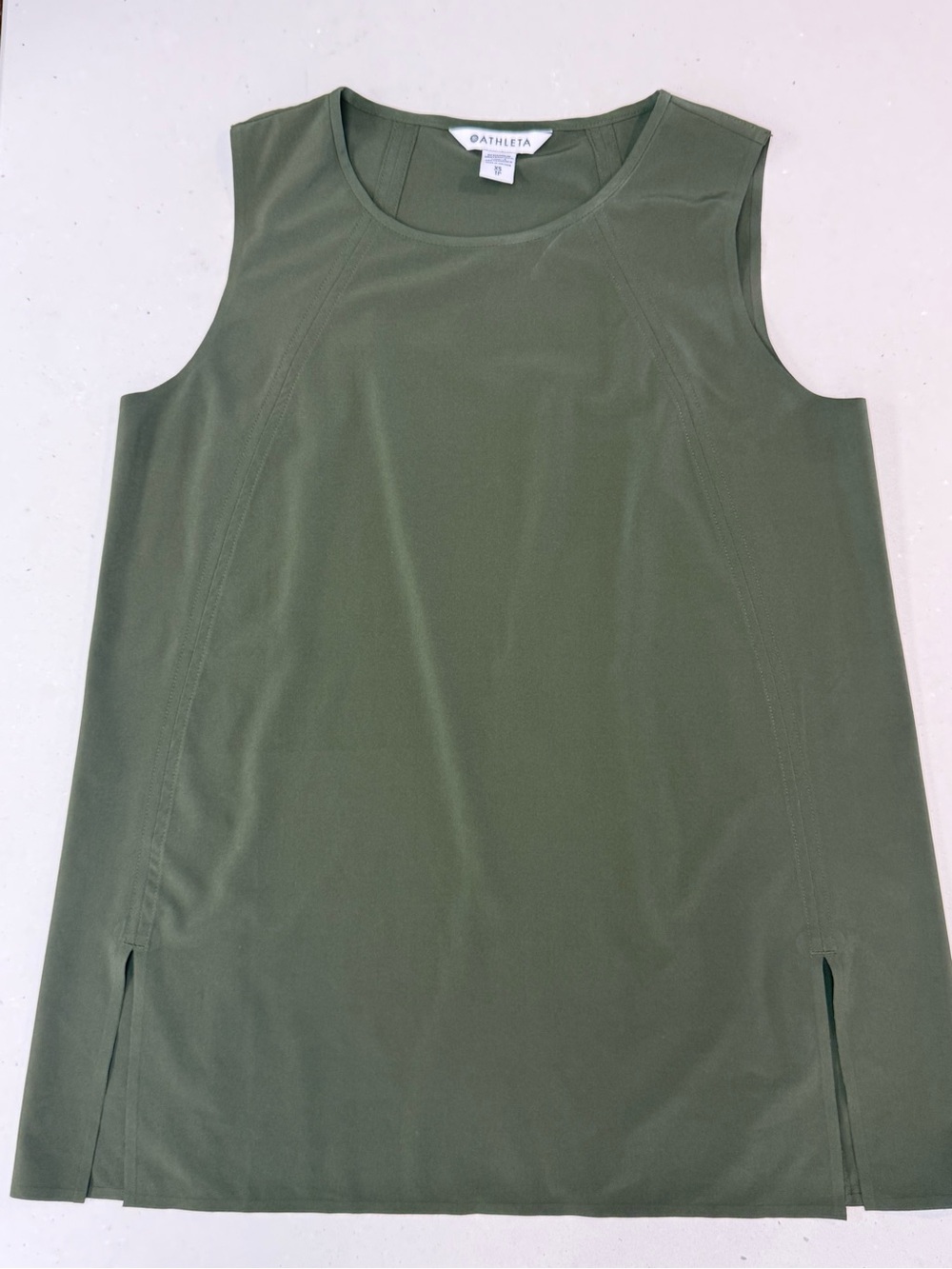 Athleta Olive Green Sleeveless Active Zephyr Refined Tank Top